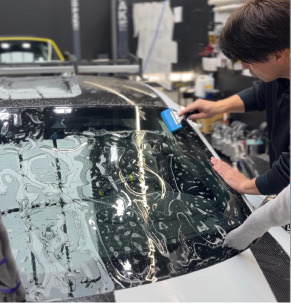 XPEL ウィンドシールド プロテクション フィルムとは